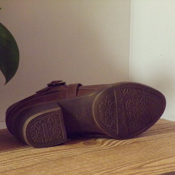 WITH MEMORY FOAM - Picture 7 of 9